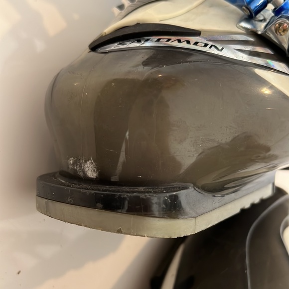 Salomon Ski Boots 🎿 - Picture 4 of 11